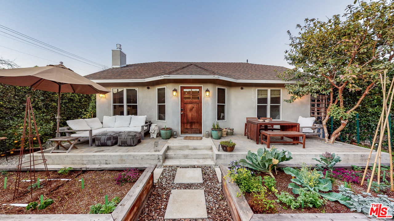 4567 Saint Charles Place